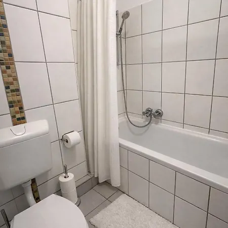 Daire Cozy Comfort 2 Bedroom With Balcony