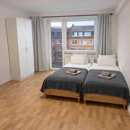 Cozy Comfort 2 Bedroom With Balcony Apartment Dusseldorf