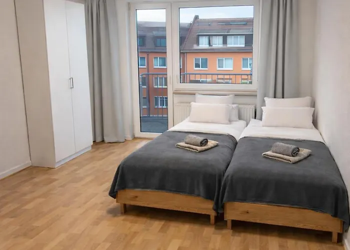Cozy Comfort 2 Bedroom With Balcony Apartment Dusseldorf