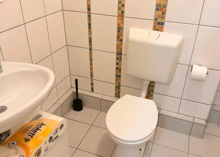 Cozy Comfort 2 Bedroom With Balcony *