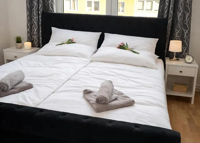 Cozy Comfort 2 Bedroom With Balcony *